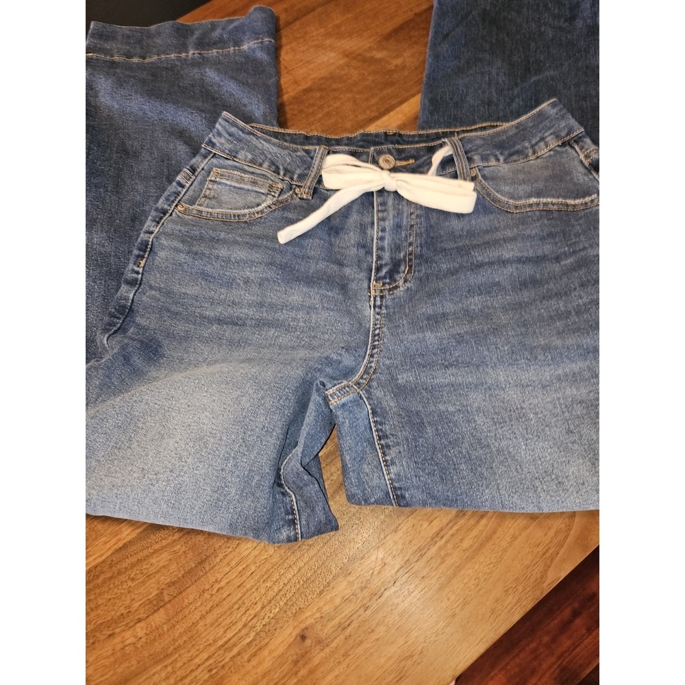 Cropped Jeans With Drawstring - Picture 3 of 6